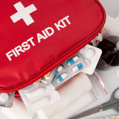 Trousse de secours pour le bateau
